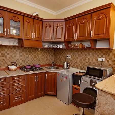 Apartment On Javakhishvili Batumi Exterior foto